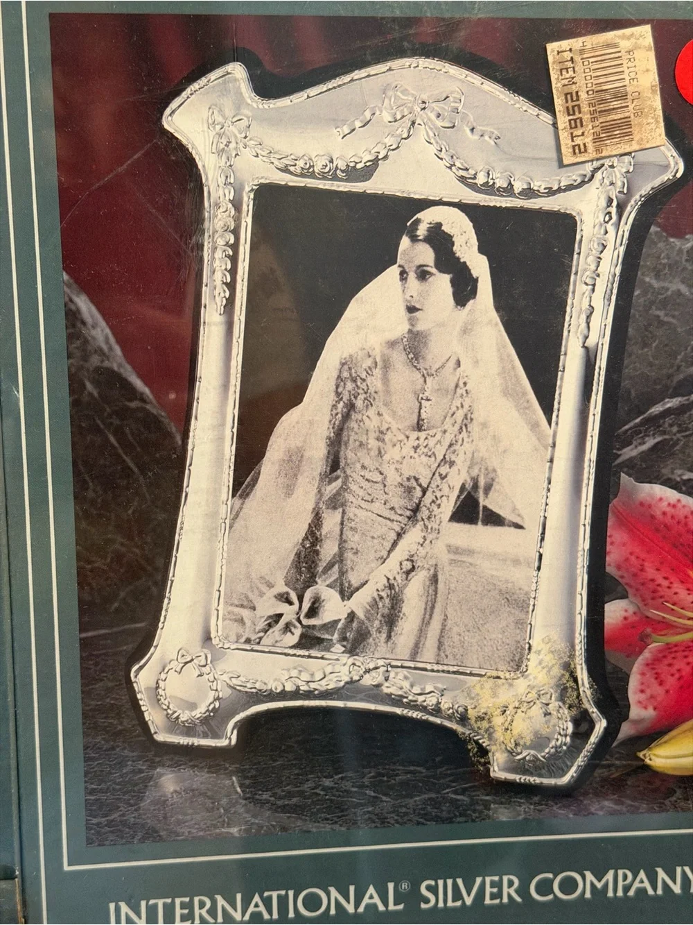 International Silver Company Silverplated Set of 3 Victorian Frames 5x7” Photos